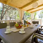 Quality Mobile Homes In Kazela Μεντουλίν