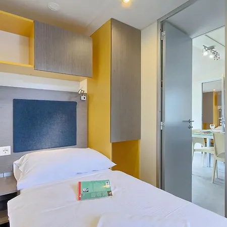 Prázdninový areál Quality Mobile Homes In Kazela 4*