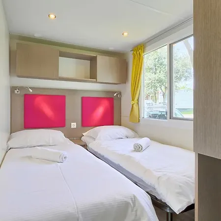 Üdülőpark Quality Mobile Homes In Kazela