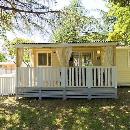 Üdülőpark Quality Mobile Homes In Kazela