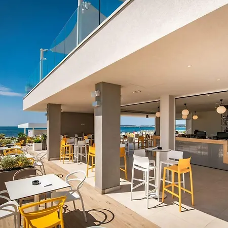 Quality Mobile Homes In Kazela Μεντουλίν