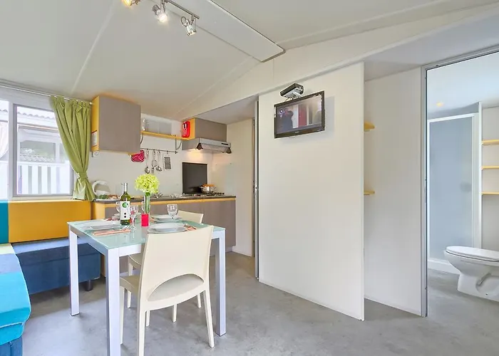 Village de vacances Quality Mobile Homes In Kazela 4*