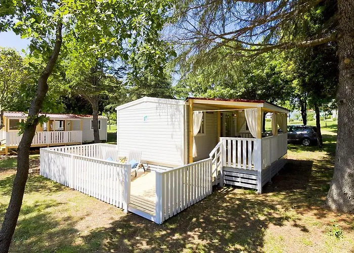 Village de vacances Quality Mobile Homes In Kazela