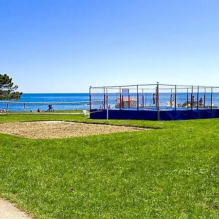 Prázdninový areál Quality Mobile Homes In Kazela 4*