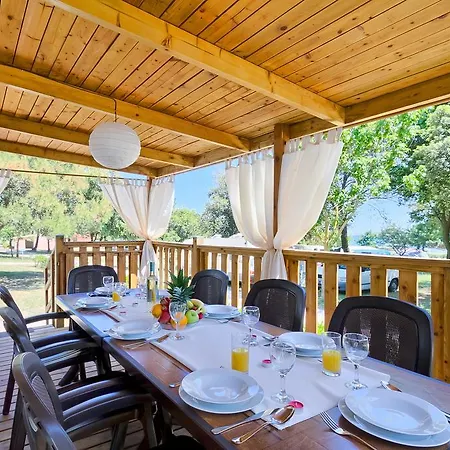 Quality Mobile Homes In Kazela Holiday park 4*