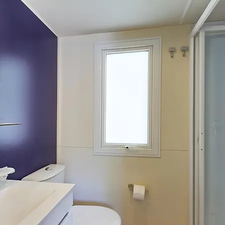 Quality Mobile Homes In Kazela 4* メドゥリン