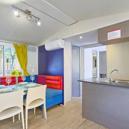 Quality Mobile Homes In Kazela 4*