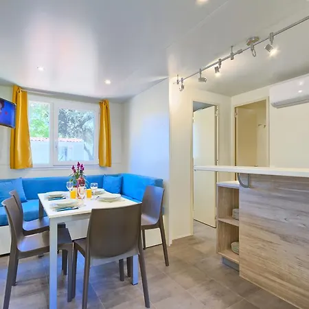 홀리데이파크 Quality Mobile Homes In Kazela
