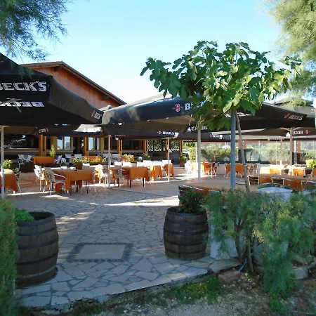 Quality Mobile Homes In Kazela 4* メドゥリン