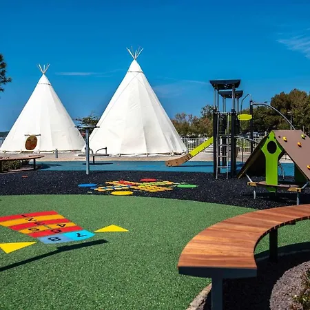 ホリデーパーク Quality Mobile Homes In Kazela